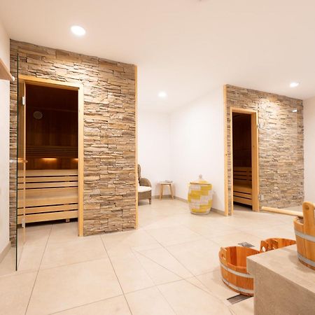 וואלדקירץ' Hotel & Gasthaus Loewen מראה חיצוני תמונה