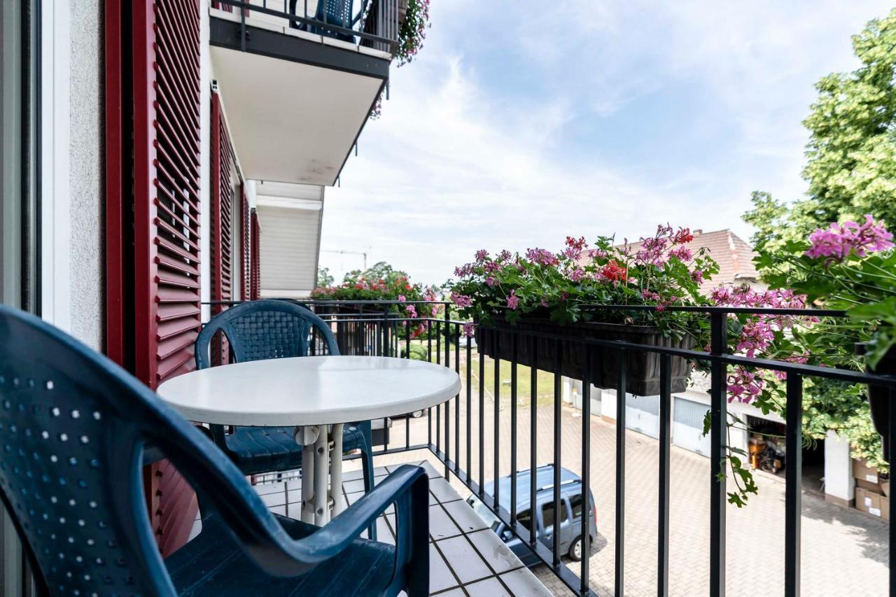 וואלדקירץ' Hotel & Gasthaus Loewen מראה חיצוני תמונה