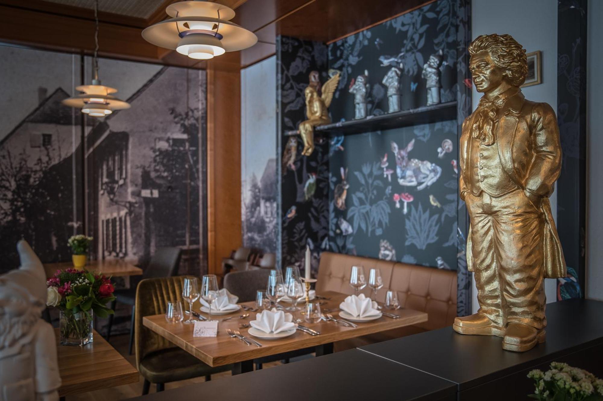 וואלדקירץ' Hotel & Gasthaus Loewen מראה חיצוני תמונה